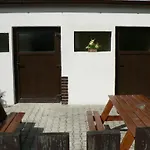 W Konukevi